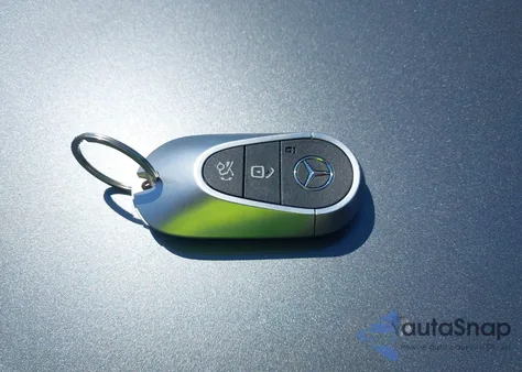 2024 Mercedes-Benz C 300 из США, поврежденный, VIN W1KAF4HB3RR182047